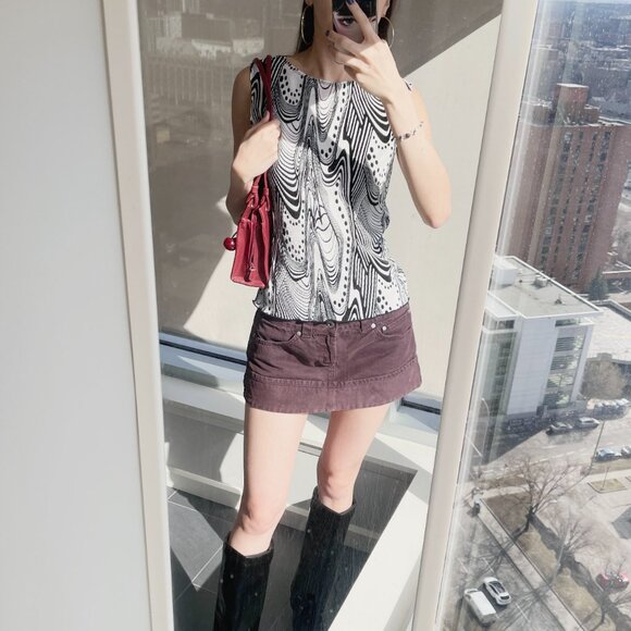 Y2K Style Abstract Tank Top Sleeveless Blouse - Picture 2 of 6